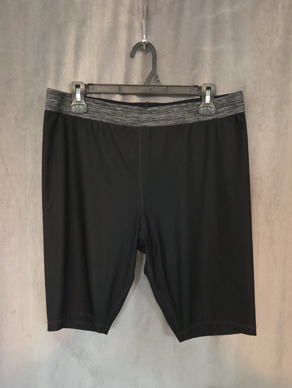 Athletic Works XXL Black Cycling Shorts with Heather Gray Waistband